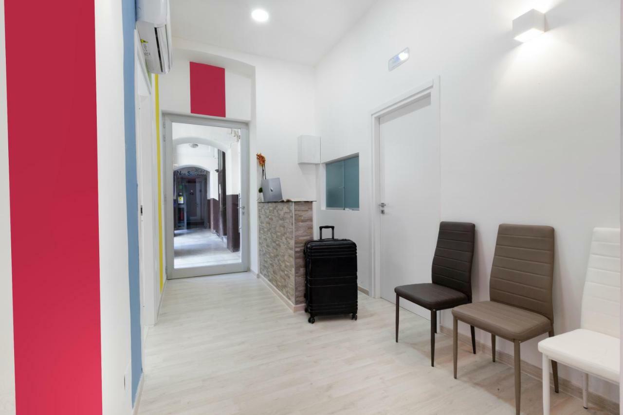 Rainbow Napoli Bed & Breakfast ภายนอก รูปภาพ