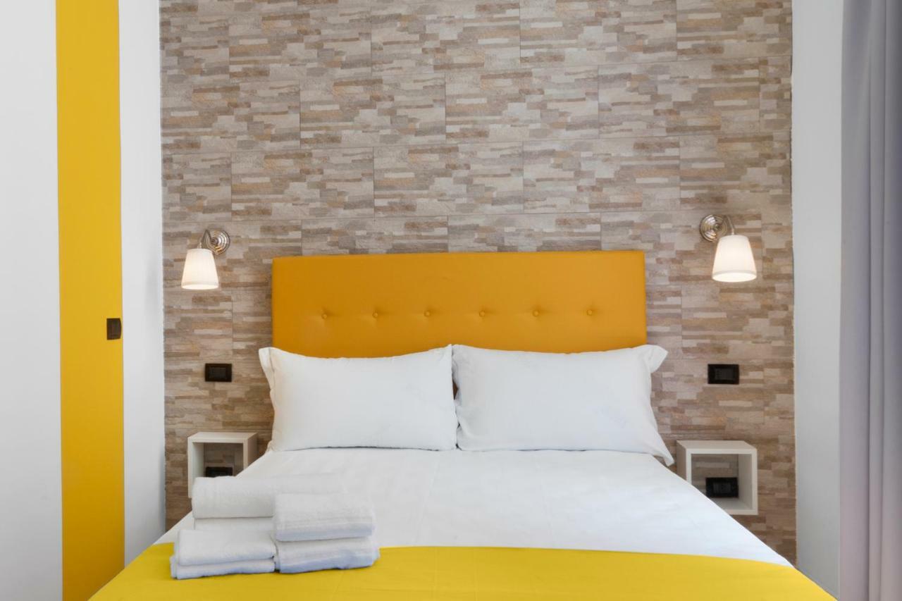Rainbow Napoli Bed & Breakfast ภายนอก รูปภาพ
