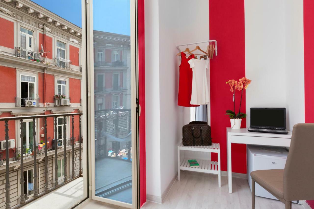 Rainbow Napoli Bed & Breakfast ภายนอก รูปภาพ