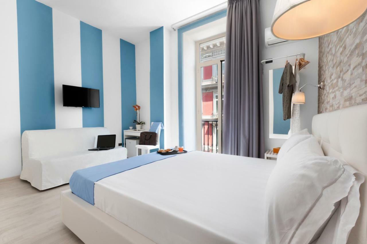 Rainbow Napoli Bed & Breakfast ภายนอก รูปภาพ