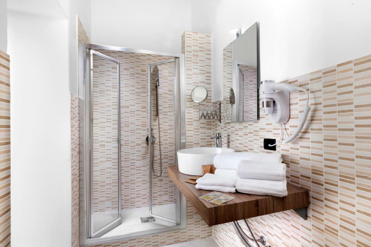 Rainbow Napoli Bed & Breakfast ภายนอก รูปภาพ